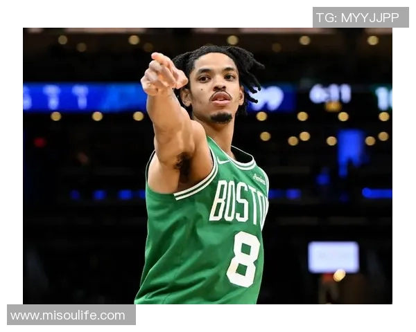 马祖拉谈米诺特先发:对手侧翼较多 他能防多个位置防费尔斯很棒 马祖拉谈米诺特先发:对手侧翼较多 他能防多个位置防费尔斯很棒