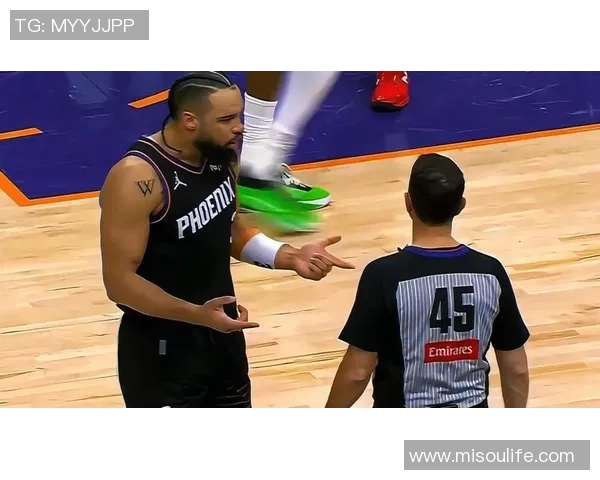 狄龙谈技犯:裁判针对我 很多东西没法在媒体上说 一说就是5万 狄龙谈技犯:裁判针对我 很多东西没法在媒体上说 一说就是5万